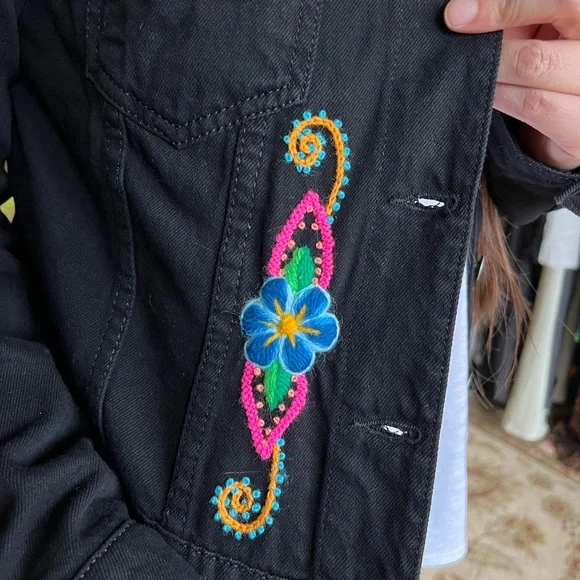 Jacket - Picture 7 of 8